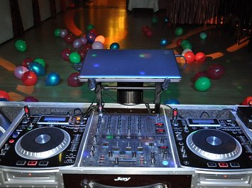 Echipa DJ Cip - Show la nunti Nunta Bacau